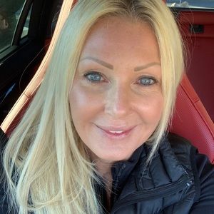 Meet your Posher, Tina